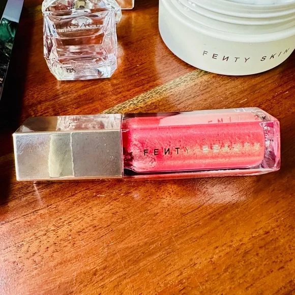 Fenty Beauty Bundle & Versace Crystal Fragrance Set - Picture 12 of 14